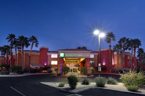 Holiday Inn Express & Suites Scottsdale - Old Town. (Photo: Business Wire)