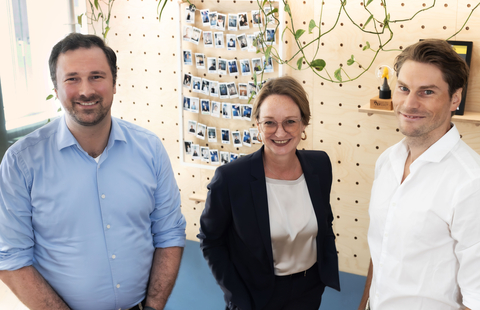 thumbnail Anyline team photo of Lukas Kinigadner, CEO & founder, Petra Preining, chairperson of the board and Christoph Braunsberg, CFO (Photo: Anyline)