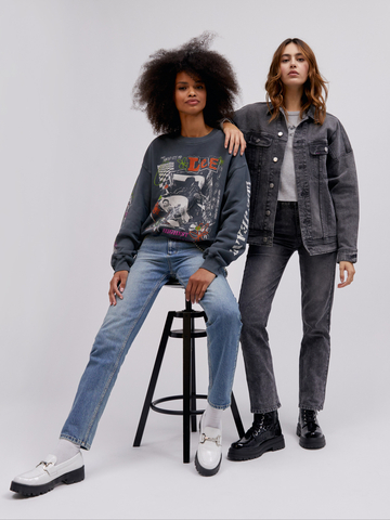Lee® has launched its first women’s apparel collaboration with Daydreamer®, the LA-based female founded brand known for their vintage inspired, iconic band t-shirts and tops. Photo Credit is: ©Lee 2023 ©Daydreamer