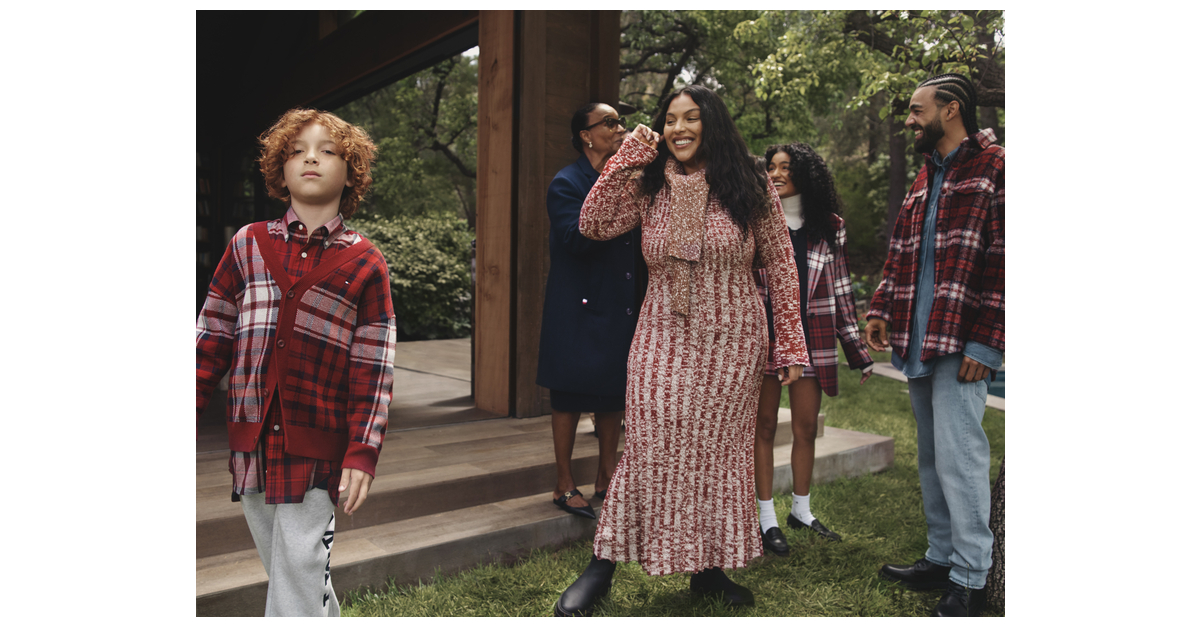 Tommy Hilfiger's New 'American Dream' Campaign Features SZA, Paloma  Elsesser, Amber Valletta, and More - V Magazine