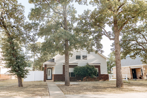 original A $15,000 subsidy from the Federal Home Loan Bank of Dallas via member Trustmark National Bank allowed a Dallas mom to make the down payment on her family’s dream home. (Photo: Business Wire)