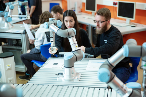 The popular Universal Robots Academy now has more than 200,000 users learning how to use collaborative robots. Curriculum is offered both in free online, interactive modules, in classroom settings, and at authorized training centers. (Photo: Business Wire)