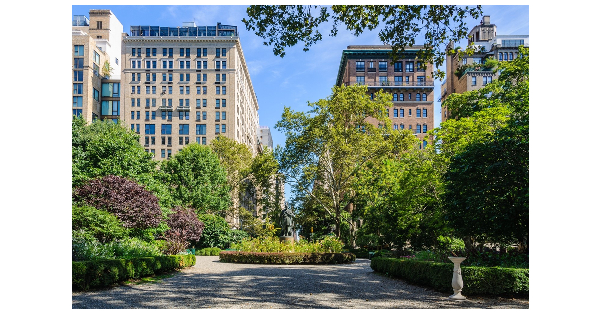 MCR MORSE Development Will Reopen the Iconic Gramercy Park Hotel