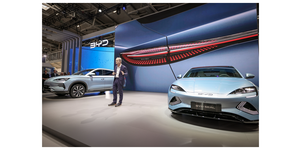 BYD Presents Strong New Energy Vehicle Line-Up at IAA and Premieres the SEAL  U in Europe