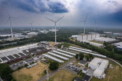 Europe's largest Concentrated Solar Thermal (CST) platform and Thermal Storage unit at Avery Dennison's production plant in Turnhout, Belgium. (Photo: Business Wire)