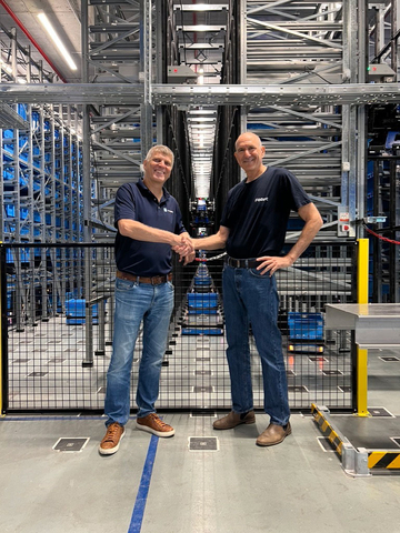 original Erez Agmoni, Global Head of Innovation (L&S) at Maersk, and Jack Jacoby, CEO of Fabric. (Photo: Business Wire)