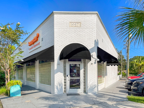 Cresco Labs opened a new Sunnyside dispensary at 2725 College St. in Jacksonville, Florida. There are 33 Sunnyside locations throughout Florida. (Photo: Business Wire)