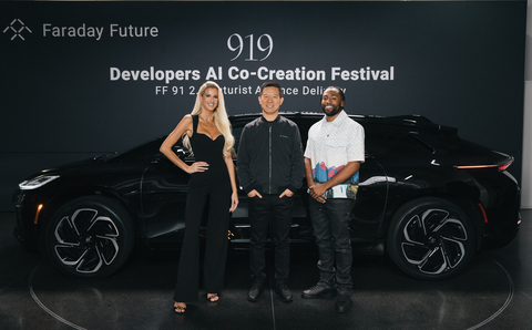 Emma Hernan (left), YT Jia (middle), and Kelvin Sherman are at the FF "Developers AI Co-Creation Festival" (Photo: Business Wire)