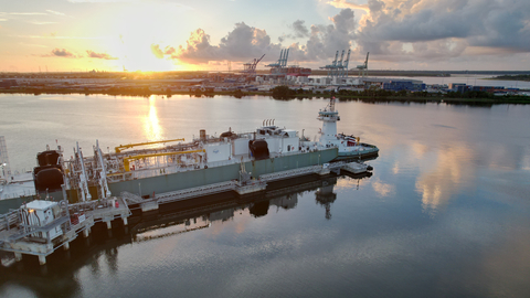 Seaside LNG is the only North American company with integrated shoreside liquefaction, LNG storage, and Jones Act-compliant bunkering capabilities. Seaside LNG maintains the largest fleet of Jones Act-compliant LNG barges in North America. (Photo: Business Wire)