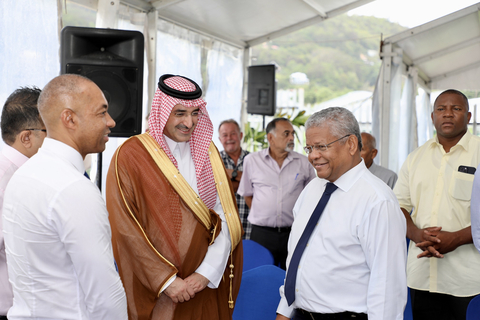 thumbnail SFD CEO Sultan Al-Marshad and Seychelles government officials inaugurate the 33 KV Transmission Network Project (Photo AETOSWire)