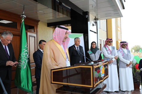 SFD CEO H.E. Sultan Al-Marshad gives a speech at the official inauguration of Shahrinav School in Tajikistan (Photo: AETOSWire)