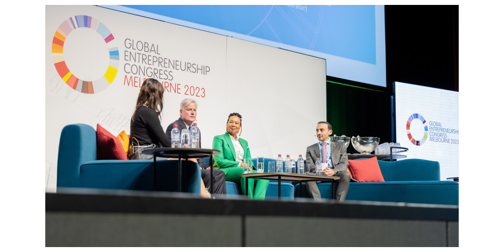 monshaat y emprendedores lideres sauditas participan en el congreso global de emprendimiento 2023 grafika numer 2