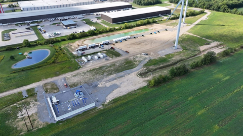 One Energy's Megawatt Hub can deliver 760,000 kWh of capacity, powering up to 90 electric semi-trucks per day (Photo: Business Wire)