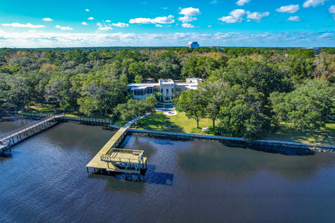 This luxe estate, boasting 4.7 acres on Florida’s Intracoastal Waterway, will be sold to the highest bidder at a luxury auction® without reserve scheduled for October 27. The coastal Jacksonville property initially asked $9 million, and offers 170 ft of waterfrontage, a private boat dock, and direct access to the Atlantic Ocean. It’s also just 15 mins from the famous TPC Sawgrass golf course, home to the PGA’s Player’s Championship. Platinum Luxury Auctions is managing the sale. WaterfrontLuxuryAuction.com. (Photo: Business Wire)