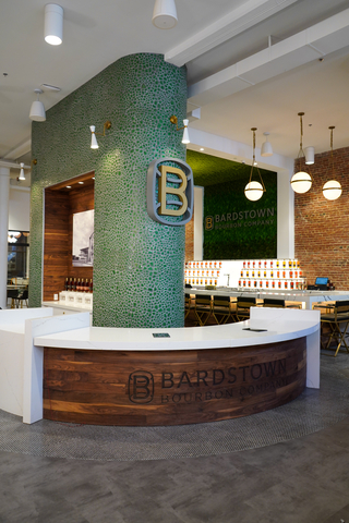 original The Bardstown Bourbon Co. Louisville Tasting Room features a full-service bar with innovative craft cocktails and unique tasting experiences, a retail space with rotation selections and a variety of engaging consumer experiences. The fresh, modern environment matches their expertise in blending, finishing and whiskey-making with immersive digital environments. (Photo: Business Wire)