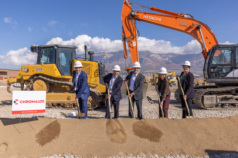 From left to right: Craig Bushey, Director, Environment and Sustainability, ETS; Roberto Potenza, Director of Operations, Ogden, UT; Armando Pazos, President and Managing Director, ETS and Chromalox Spokesperson; Lois Crandell, VP Operations, ETS, and Tracey Staley, VP Human Resources, ETS (Photo: Business Wire)