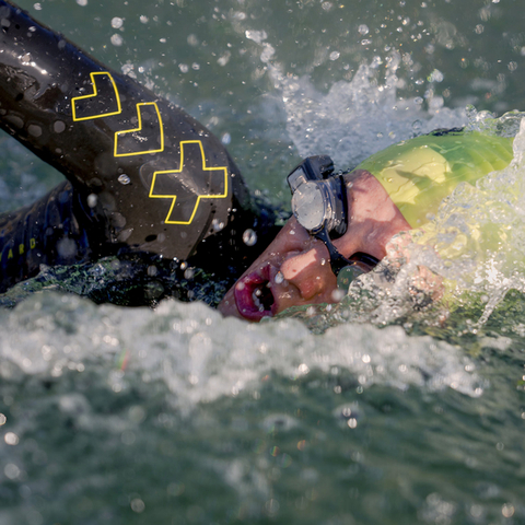 original Triathlete using FORM Smart Swim Goggles (Photo: Business Wire)