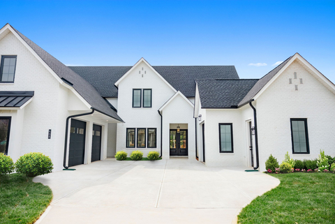 Beechwood’s second development in Union County NC, Broadmoor by Marvin, is nearly three quarters sold with 45 of 62 luxury and custom homes spoken for. The 4,000- to 5,000-square-foot homes are priced from $1.2 million to $2.4 million. The community is sited on 86 acres in the heart of the Village of Marvin. "In Charlotte, our buyers have been seeking new construction homes with the right floorplan, in the right neighborhood, at the right price. They work in good jobs or are cash buyers and are ready to make the move. As early adopters of a Beechwood home, all having bought pre-construction off floorplans, we value the trust they have put in our reputation for designing and building fine homes," says Steven Dubb, Principal, The Beechwood Organization. Pictured here is the Magnolia model at Broadmoor By Marvin. (Photo: Business Wire)