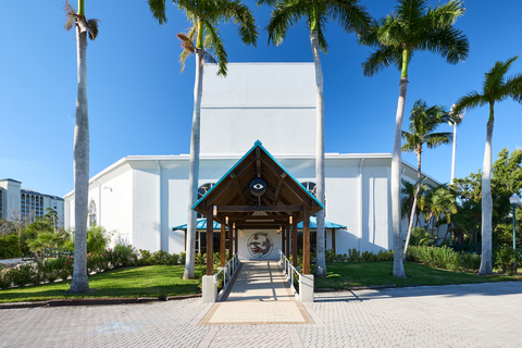 The new Spa at Sanibel Harbour includes a grand entrance leading to a 40,000 square-foot spa, the largest in Southwest Florida. (Photo: Business Wire)