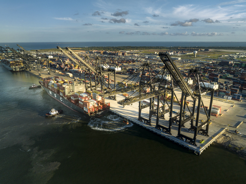 Wharf 6 at the Bayport Container Terminal is now fully operating, adding much-needed cargo volume capacity at the two fastest-growing container terminals in the Gulf. (Photo: Business Wire)