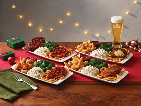 The holidays just got better at Applebee’s with four NEW Holiday Combos featuring a choice of two proteins, garlic mashed potatoes, steamed broccoli, and crispy onions. (Photo: Business Wire)