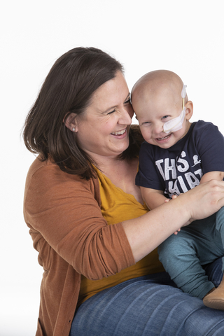 St. Jude patient Natalie and her mother (Photo: Business Wire)