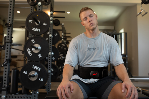 Christian McCaffrey, Running Back for the San Francisco 49ers go-to: "The Venom Back has become an essential part of my routine. The targeted heat and vibration therapy it provides is second to none. It's like having a personal masseuse right where I need it most.” (Photo: Business Wire)