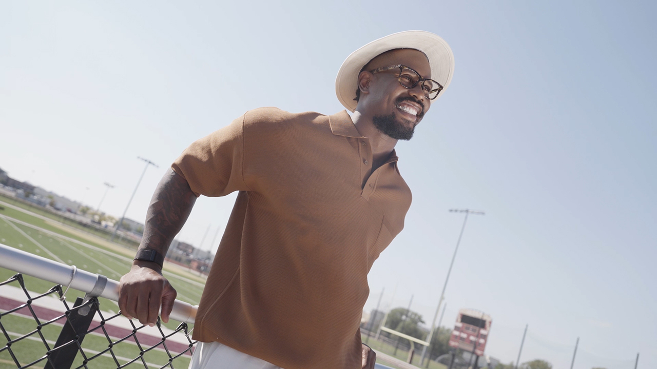 Super Bowl MVP and Buffalo Bills Linebacker Von Miller, teams up with Leading Optical Retailer GlassesUSA.com To Create Exclusive Eyewear Collection
