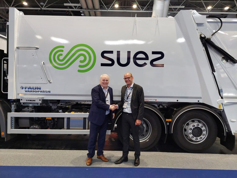 Gary Mayson, Chief Operating Officer for SUEZ recycling and recovery UK and Freddie Kavanagh, Chief Operating Officer, AMCS