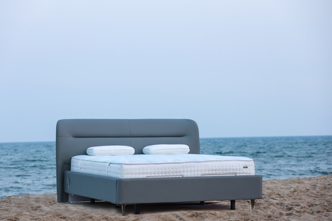 DeRUCCI Wins Two CES 2024 Innovation Awards for IoT Smart Mattress (Photo: Business Wire)