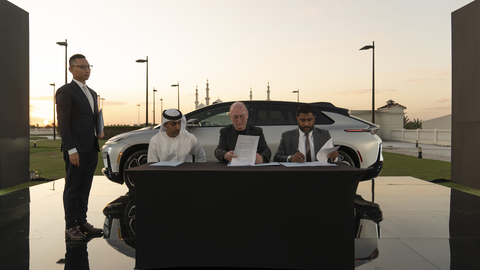 Faraday Future signs strategic cooperation agreements with Master Investment Group and Siraj Holding LLC. (Photo: Business Wire)