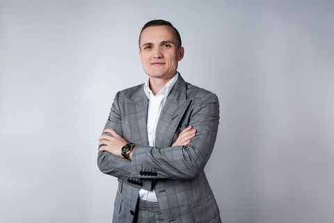 original Alexander Bachmannn, CEO - Mitgo Group (Foto: Business Wire)