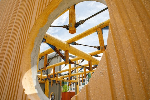 Some of the intricate work done by KPFF on the trusses used for the Children's Museum of Eau Claire. (Photo: Business Wire)