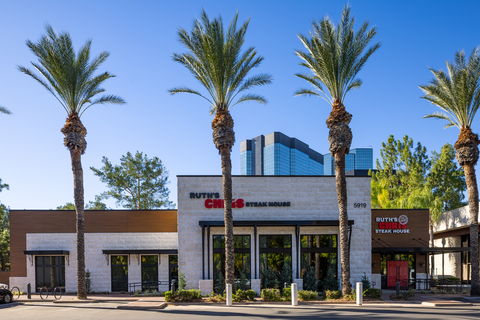 Ruth’s Chris Steak House announced the relocation of its Woodland Hills restaurant, which is now open for business. It is located at 5919 Canoga Avenue and brings an exquisite dining experience to the area with its 10,139 square-foot location. (Photo: Business Wire)