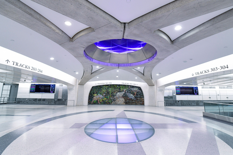 thumbnail Converged wireless network designed, built and managed by Boingo provides fast, reliable wireless connectivity for millions of riders traveling through Grand Central Madison. Photo: Metropolitan Transportation Authority (Photo: Business Wire)