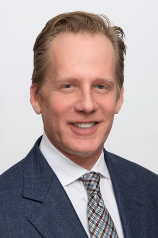 Dr. Charles Gordon has joined Wenzel Spine as Executive Chairman. In working with Wenzel Spine's new CEO, Dr. Charles Gordon helped identify new growth opportunities for Wenzel Spine technology in both new market segments and new technology adopters. (Photo: Business Wire, Inc.)