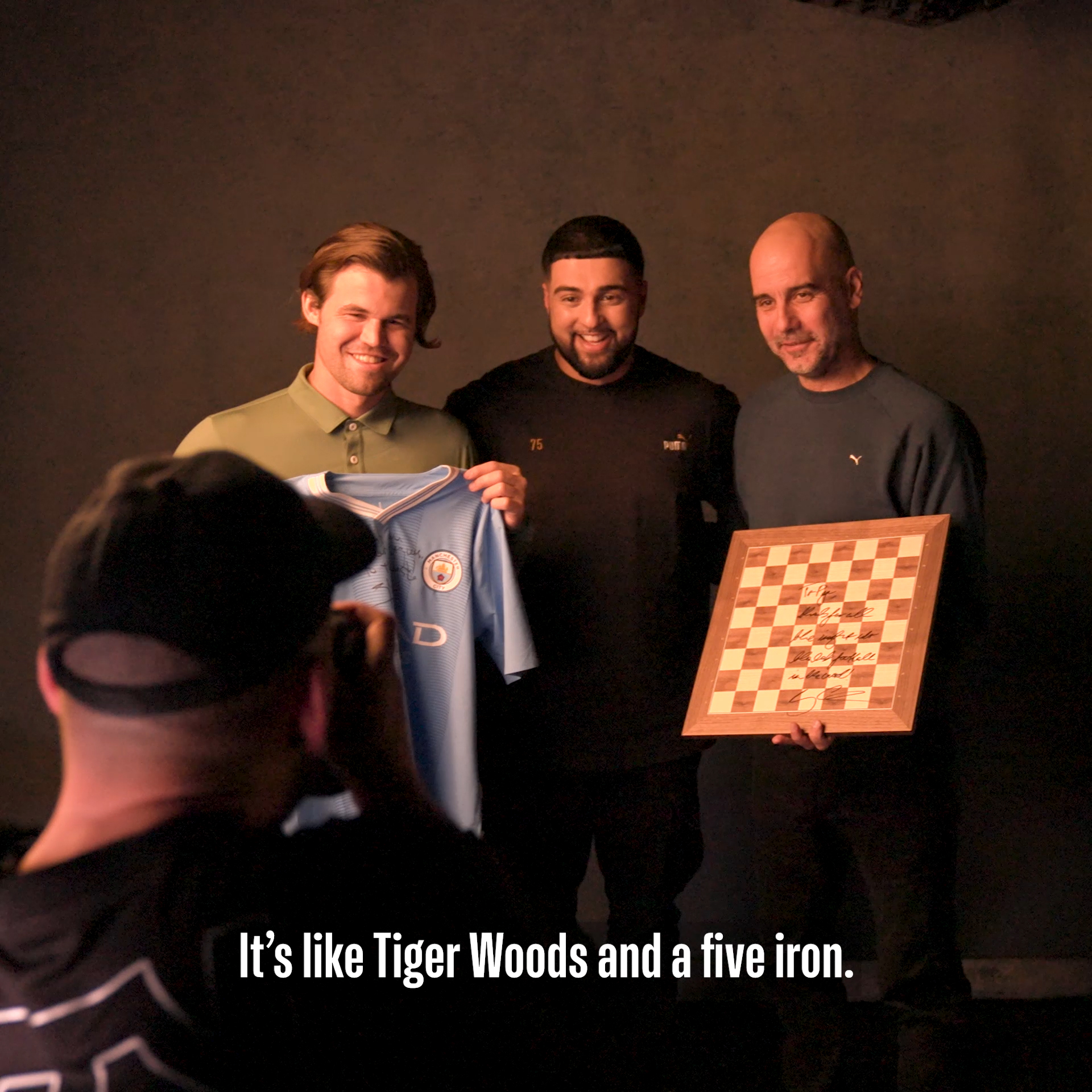 thumbnail Short version of the full talk between two geniuses: Pep Guardiola from the football world and Magnus Carlsen from the chess world. 