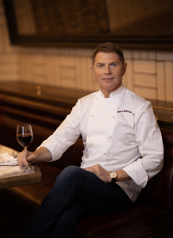 Portrait of Bobby Flay inside Brasserie B by Bobby Flay at Caesars Palace Las Vegas (Credit: Caesars Entertainment)
