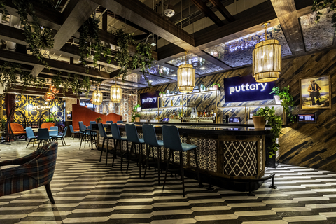 Bar at Puttery Miami