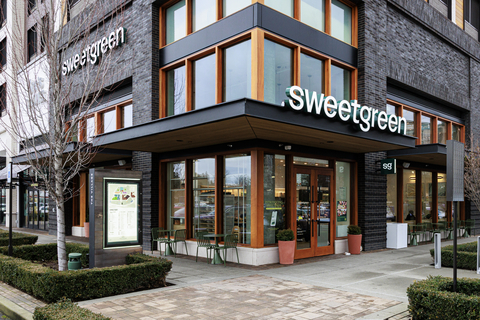 The fast casual chain, Sweetgreen, will bring its fresh salads, warm bowls, and new protein plates to Totem Lake starting on January 16. (Photo: Business Wire)