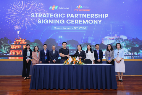 The partnership signing ceremony between FPT Automotive and FPT University took place at FPT’s headquarters in Hanoi, Vietnam (Photo: Business Wire)