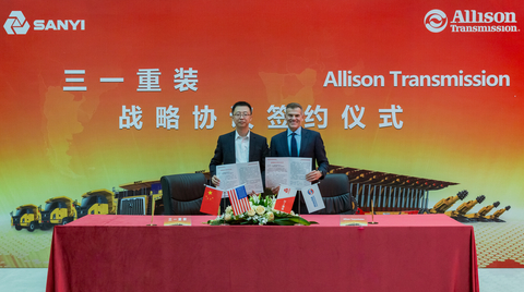 Qu Xiaofei, General Manager, SANY and John Coll, Senior Vice President, Marketing, Sales and Service, Allison Transmission sign a strategic partnership agreement to integrate Allison transmissions into several vehicles critical for successful mining operations. (Photo: Business Wire)