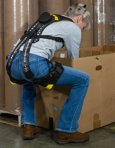 Woman wearing Apex 2 lifting box (Photo: Business Wire)