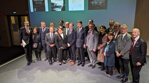 The sake makers, M.O.F. sommeliers and JSS representatives after a masterclass at the Institut Lyfe (Photo: Business Wire)