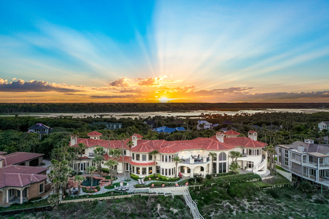 On Friday, Feb 23, this oceanfront estate in northeast Florida that recently asked $12 million will be sold to the highest bidder at a luxury auction® without reserve. The 12,500-sf mansion sits on 1.5 acres with 200 ft of ocean frontage in Ponte Vedra Beach, a luxury enclave of waterfront and golf communities that’s also home to PGA Golf headquarters and the famous TPC Sawgrass course. The property owners hired Platinum Luxury Auctions to exclusively manage the sale. OceanfrontLuxuryAuction.com. (Photo: Business Wire)