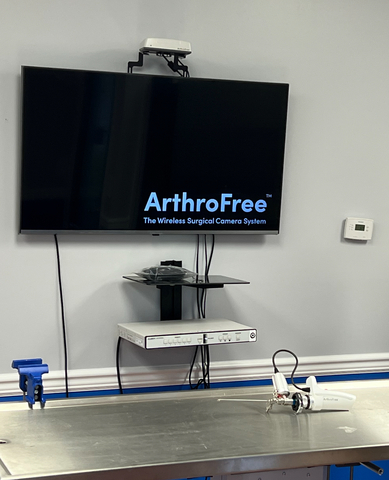 IMMS has an evaluation laboratory in its office where surgeons can try out the ArthroFree system. (Photo: Business Wire)