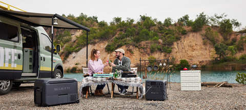 original BLUETTI SwapSolar (Photo: Business Wire)