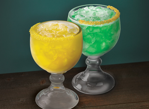 Applebee's brings back the $5 Tipsy Leprechaun and NEW $7 Pot O’ Gold Daq-A-Rita cocktails for St. Patrick’s Day. (Photo: Business Wire)