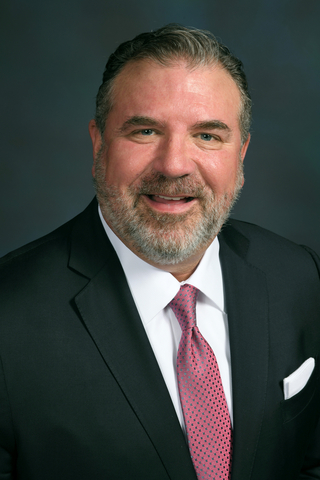 Banking industry leader Bill Schonacher named Chickasaw Community Bank Chief Executive Officer. (Photo: Business Wire)