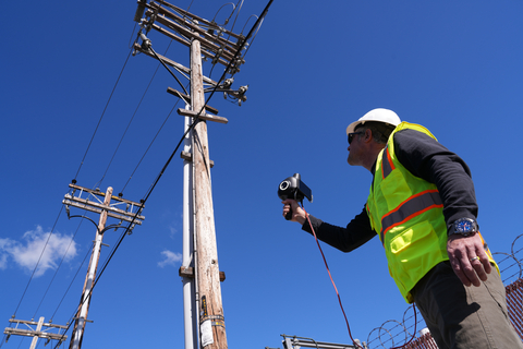 Distribution pole capture with the Looq Q camera, the imaging component of the Looq platform. High data quality ensures that a single Looq survey can serve to update asset management databases, to complete complex engineering tasks such as pole-load analysis and phase tracing, and to create a trustworthy, survey-certifiable, record for as-built. Image courtesy of Looq AI.